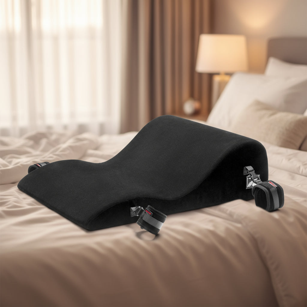 black curvy ramp on a bed